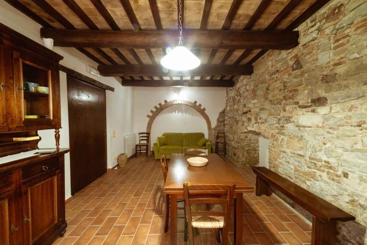 Agriturismo Le Radici Umbertide Bagian luar foto