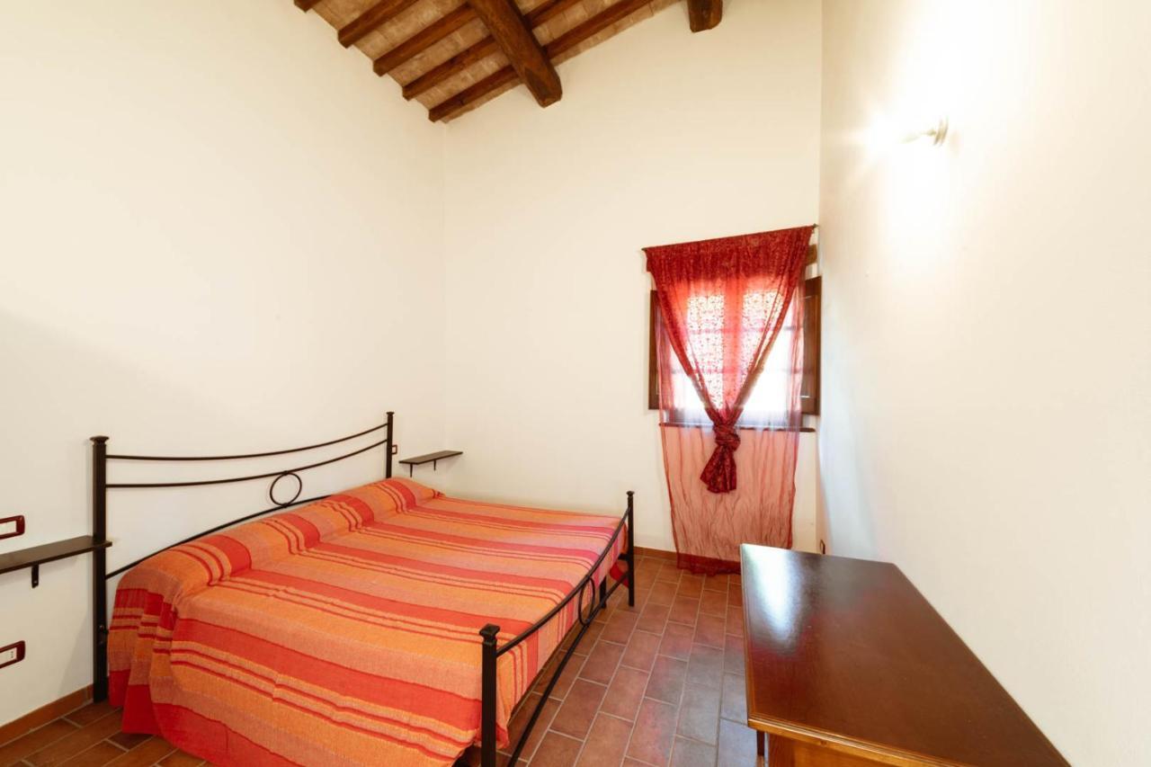 Agriturismo Le Radici Umbertide Bagian luar foto